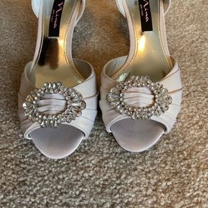 Nina 7.5 wedding shoes